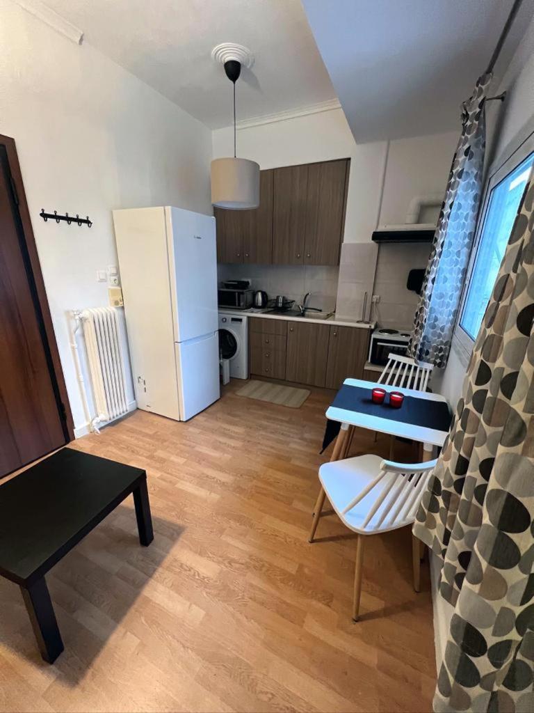 Minimal Apartment Next To The Center Афіни Екстер'єр фото